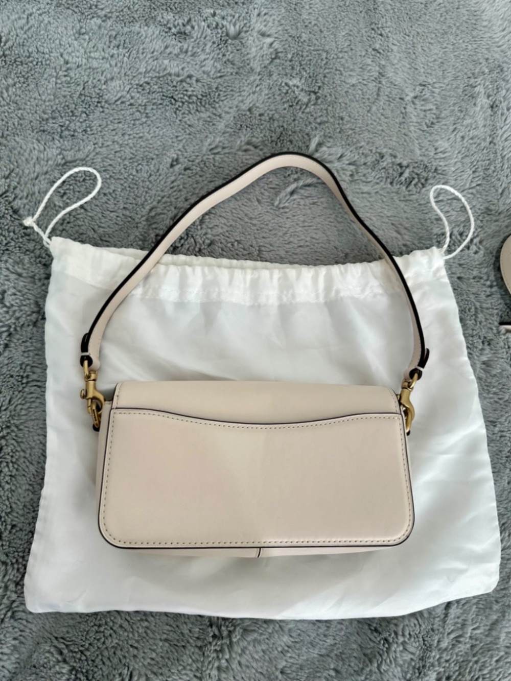 Coach Studio 20 Shoulder Bag in White/Chalk with Gold-Tone Hardware - Picture 5 of 8